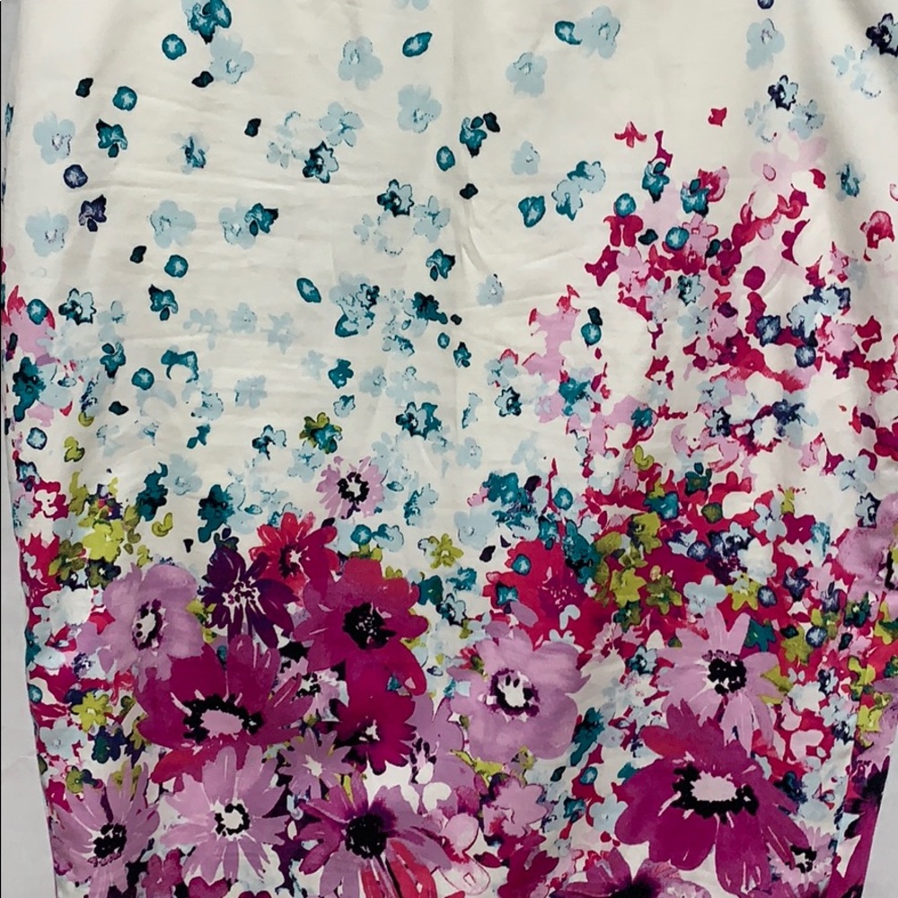 Ann Taylor Short Floral Skirt Size 6 - Picture 7 of 8